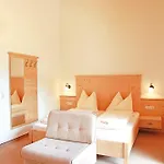 Stockinger B3 Apartment