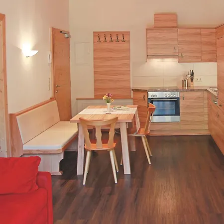 Stockinger B3 גרוסארל