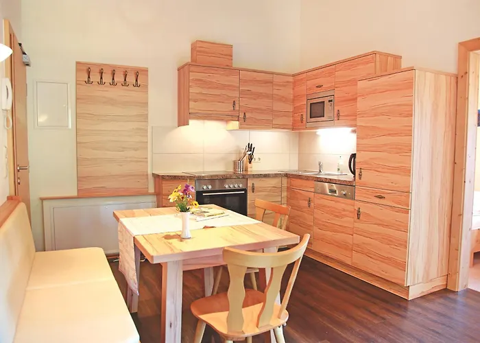 Stockinger B3 아파트 그로살